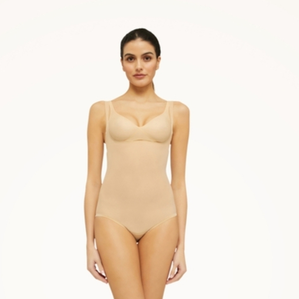 NWOT Wolford Tulle Forming Bodysuit Nude SZ 8